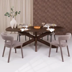 Deens Ovale Eettafel Lowen Mangohout